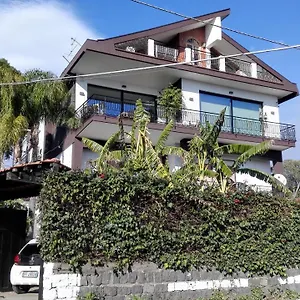 https://lucrezia-apartment.catania-hotels.net
