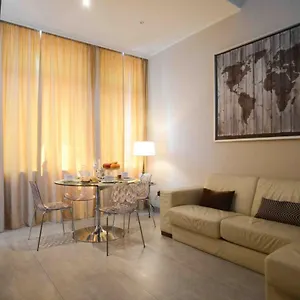 https://seafront-apartment-naples.hotels-amalfi.com